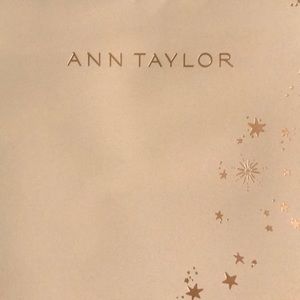 Meet your Posher, Ann Taylor Shopaholic